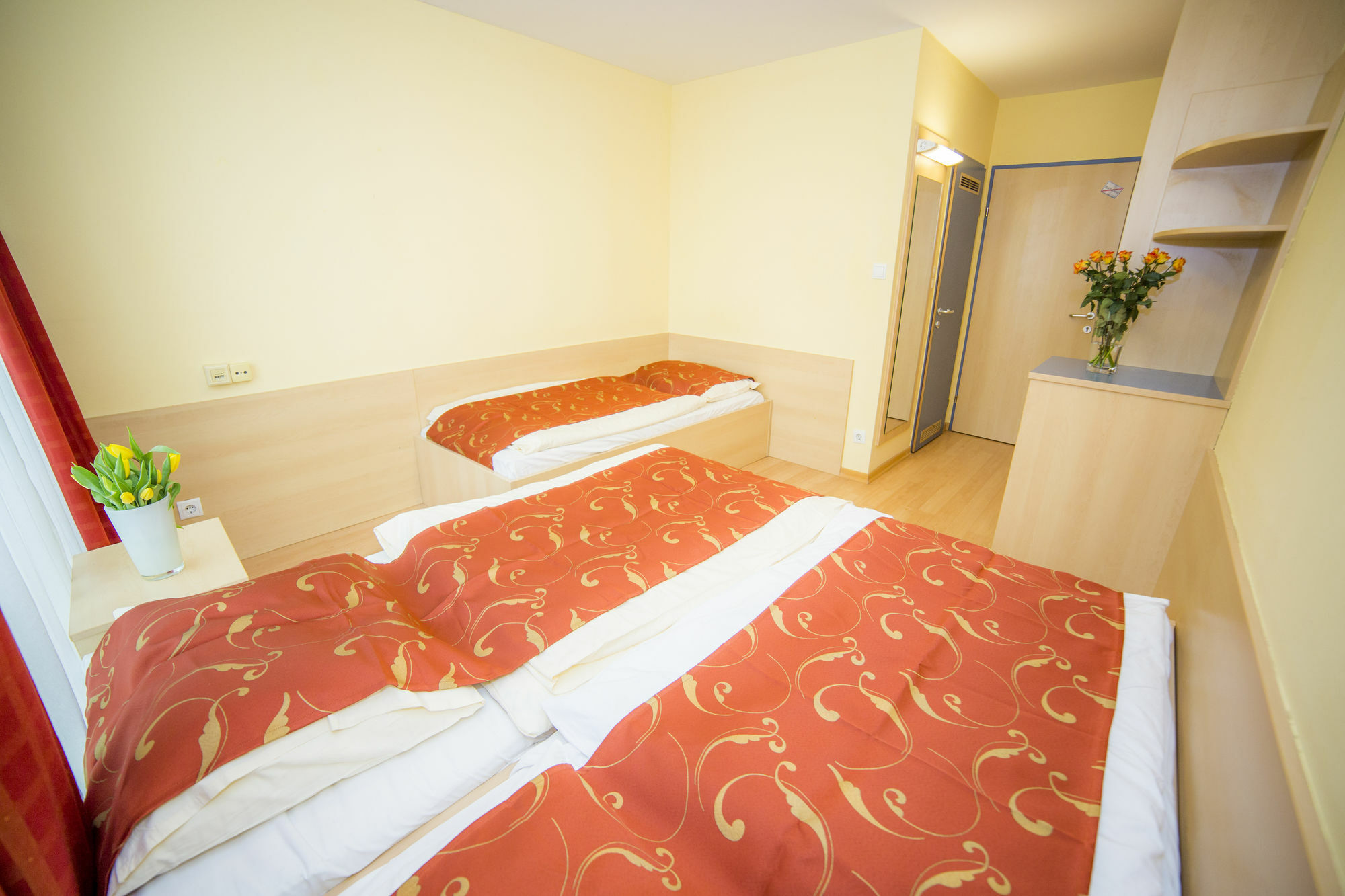 Mynext - Westbahnhof One Wien